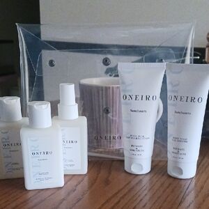 5 piece, Oneiro Sunchasers Skincare Set comes w/bag